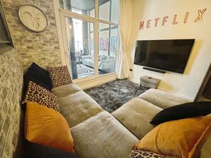 Sitting Area- click for photo gallery